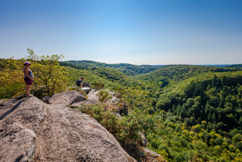 Site naturel de la Roche d’Oëtre et les gorges de la Rouvre © Sabina Lorkin @anibasphotography