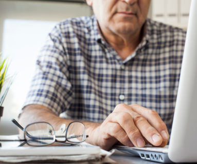 Numérique : une formation gratuite pour les seniors, à Flers