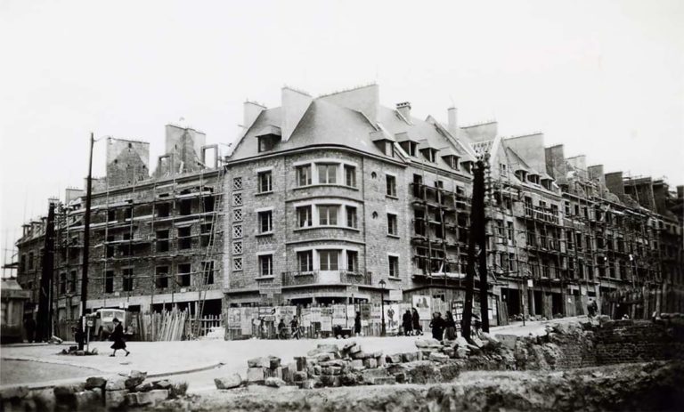 Angle des rues du 6-juin et de la Boule à Flers