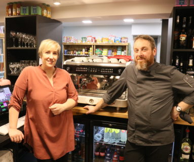 Le Grais retrouve son épicerie-bar-restaurant après 6 ans de fermeture