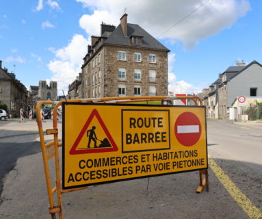 Deuxième phase des travaux d’aménagement de la place du 14-Juillet et de la rue de Domfront