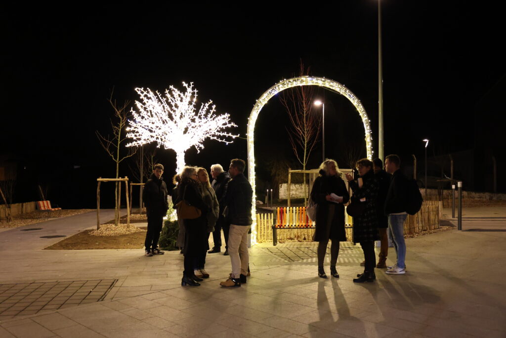 2024.12.06 Arche et arbre lumineux 1er prix concours national de la FNCV (8)