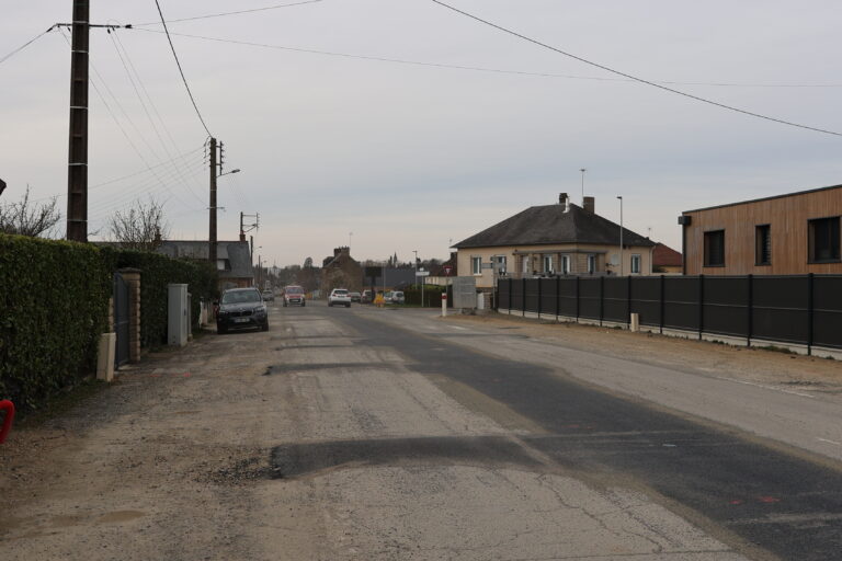 Il est à nouveau possible de circuler depuis le rond-point du Pont-Féron à Flers en direction de Messei vers les D962 et D18.