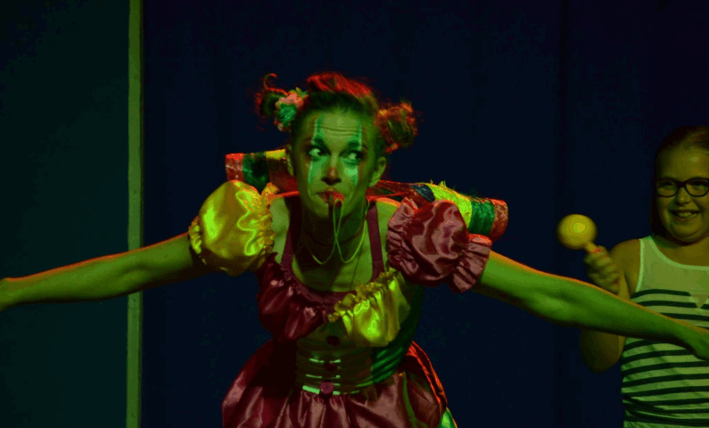 Chloé Rasero du cirque Tempo