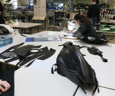 À La Ferté-Macé, l’avenir s’éclaircit pour Bagster, spécialiste des accessoires pour motos