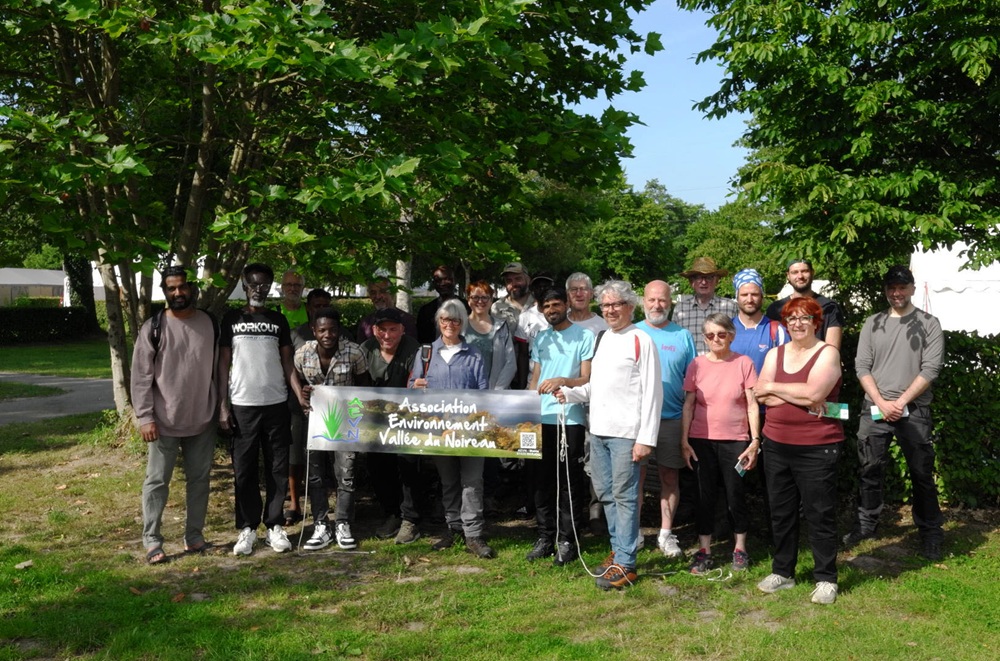 Cette journée citoyenne été organisée par Flers Agglo et  l’association Environnement Vallée du Noireau.