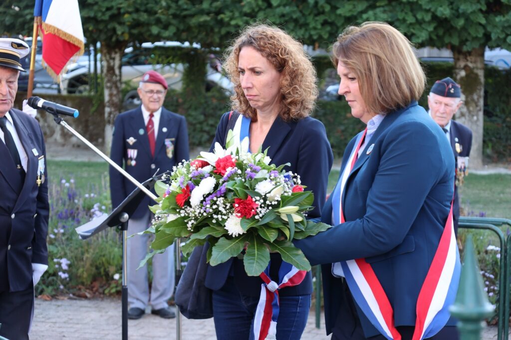 Cendrine Chazé, députée de la 3e circonscription de l'Orne, et Armeline Salliot, 1ère maire-adjointe.