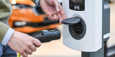 auto voiture car mobilite transport constructeur marque co co2 carbone energie planete environnement carburant Dieteren importateur
